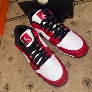 Air Jordan low top cleats